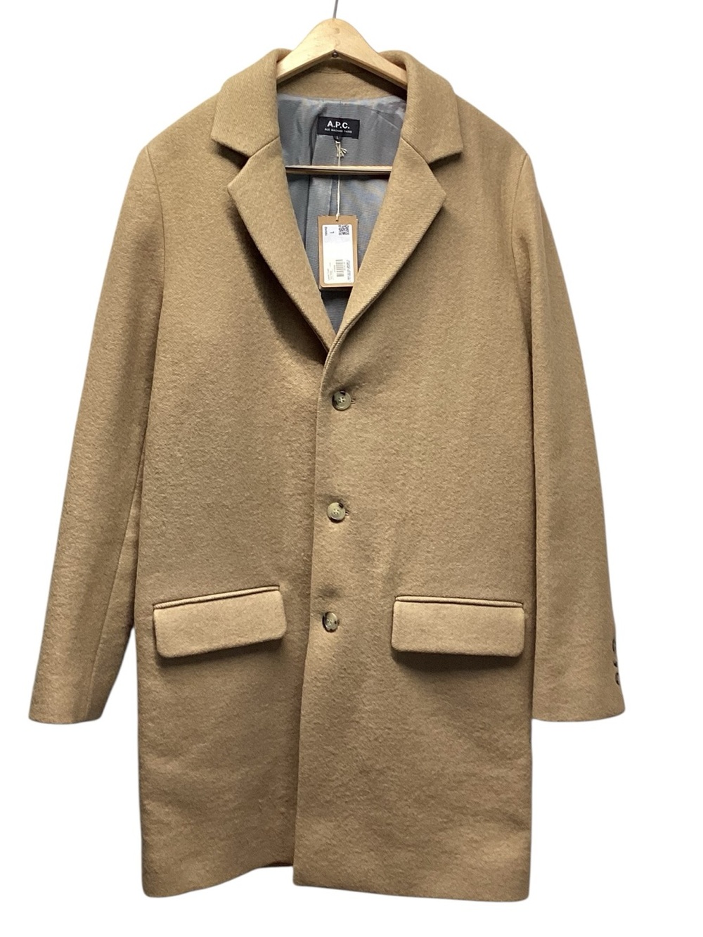 APC men’s wool blend Lewis dress coat. Camel tan size Large